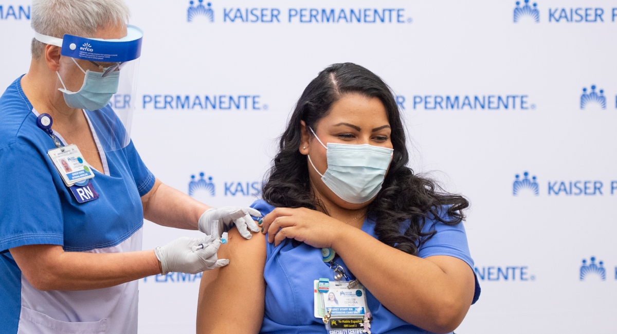 BeFunky-collage-2023-01-23T151834.016.jp